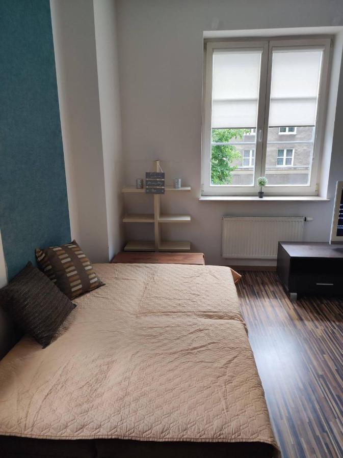 Apartament Przy Fontannie Neptuna グダニスク エクステリア 写真