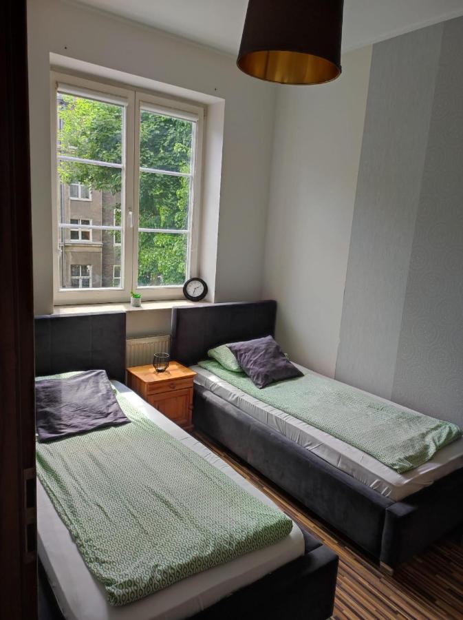 Apartament Przy Fontannie Neptuna グダニスク エクステリア 写真